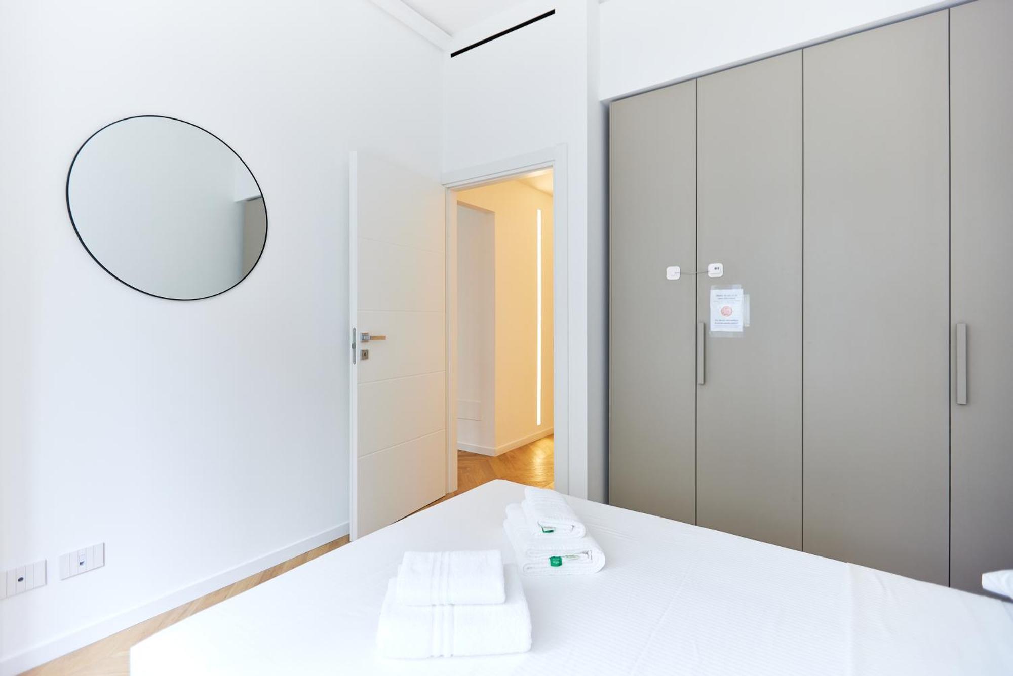 Duomo Imperial Suits - Modern And Comfortable Mailand Exterior foto